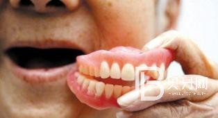 老年人能否種植牙？北京靚美口腔做種植牙怎么樣？