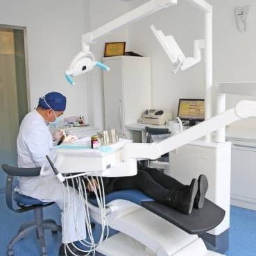 衢州門牙種植牙價格！衢州牙菲特口腔種牙超劃算，美國杰美Zimmer種植體：7308元起/顆！