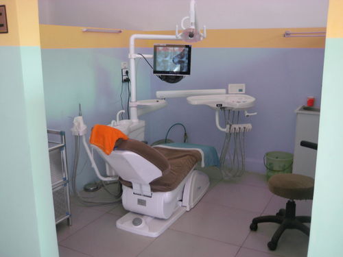 金華種牙齒多少錢一顆！金華詹娟口腔診所種植牙價(jià)目表已更新，德國ABT種植牙：7039元起/顆！