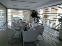 湖州種牙一顆多少錢！湖州沈雪峰齒科診所種牙超劃算，瑞士Sic種植牙：6728元起/顆！