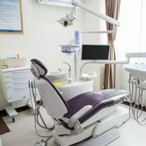 湖州種牙一顆多少錢！湖州吳興盧斌強(qiáng)口腔種植牙價(jià)格一覽表，國(guó)產(chǎn)百康特種植牙：4791元起/顆！