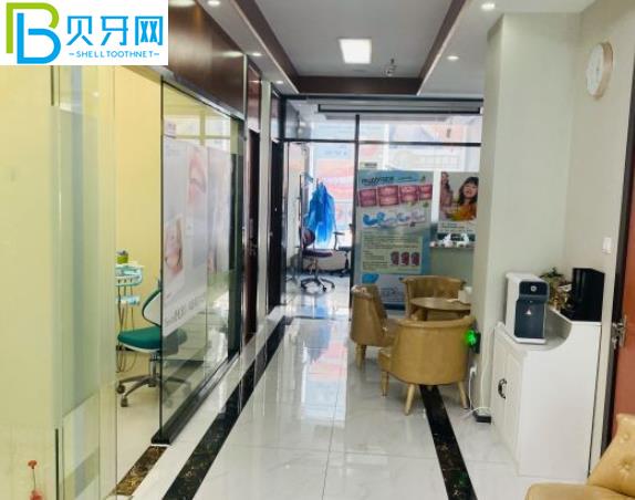 上海安信口腔門(mén)診部種植牙怎么樣多少錢(qián)